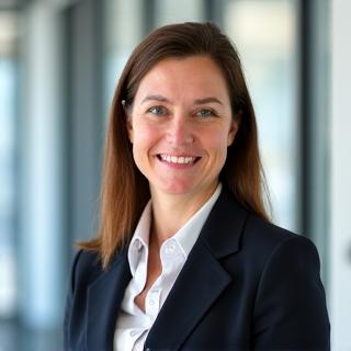 Professionelles Portrait von Mag. Sabine Leitner, Fachanwältin für Arbeits- und Immobilienrecht